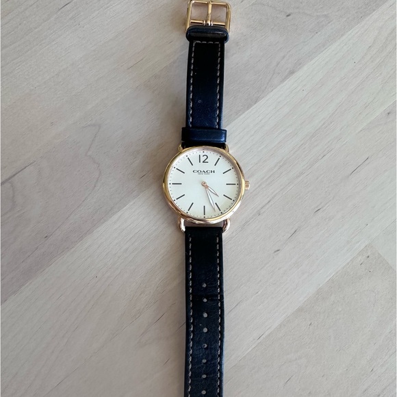 Coach Watch - Picture 7 of 12